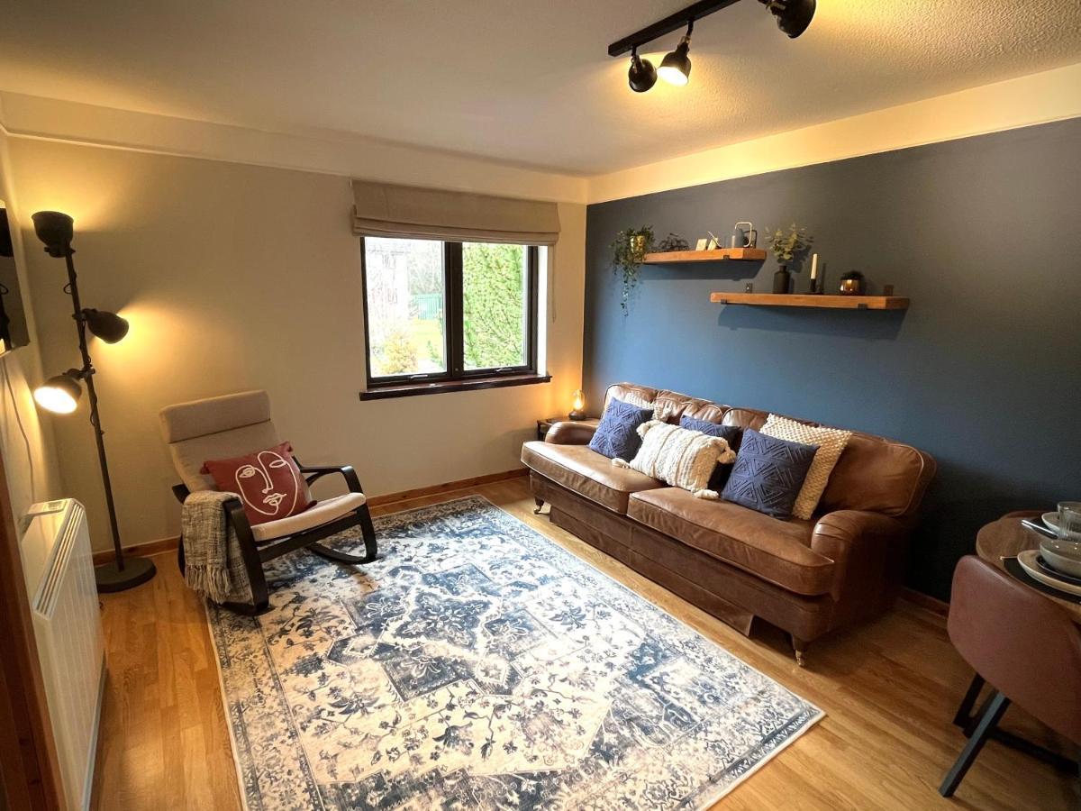 Comfortable, Modern Apartment With Parking. Inverness. Exterior foto